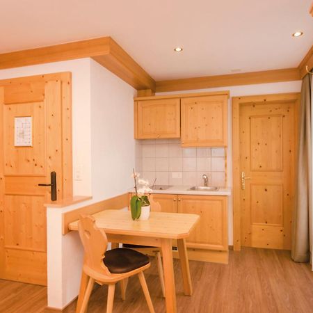 Waldpark Hotel Garni Samnaun Szoba fotó
