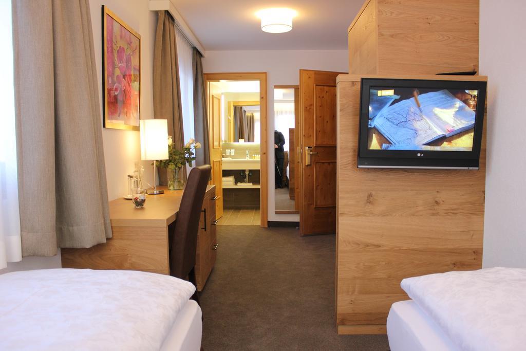 Waldpark Hotel Garni Samnaun Kültér fotó
