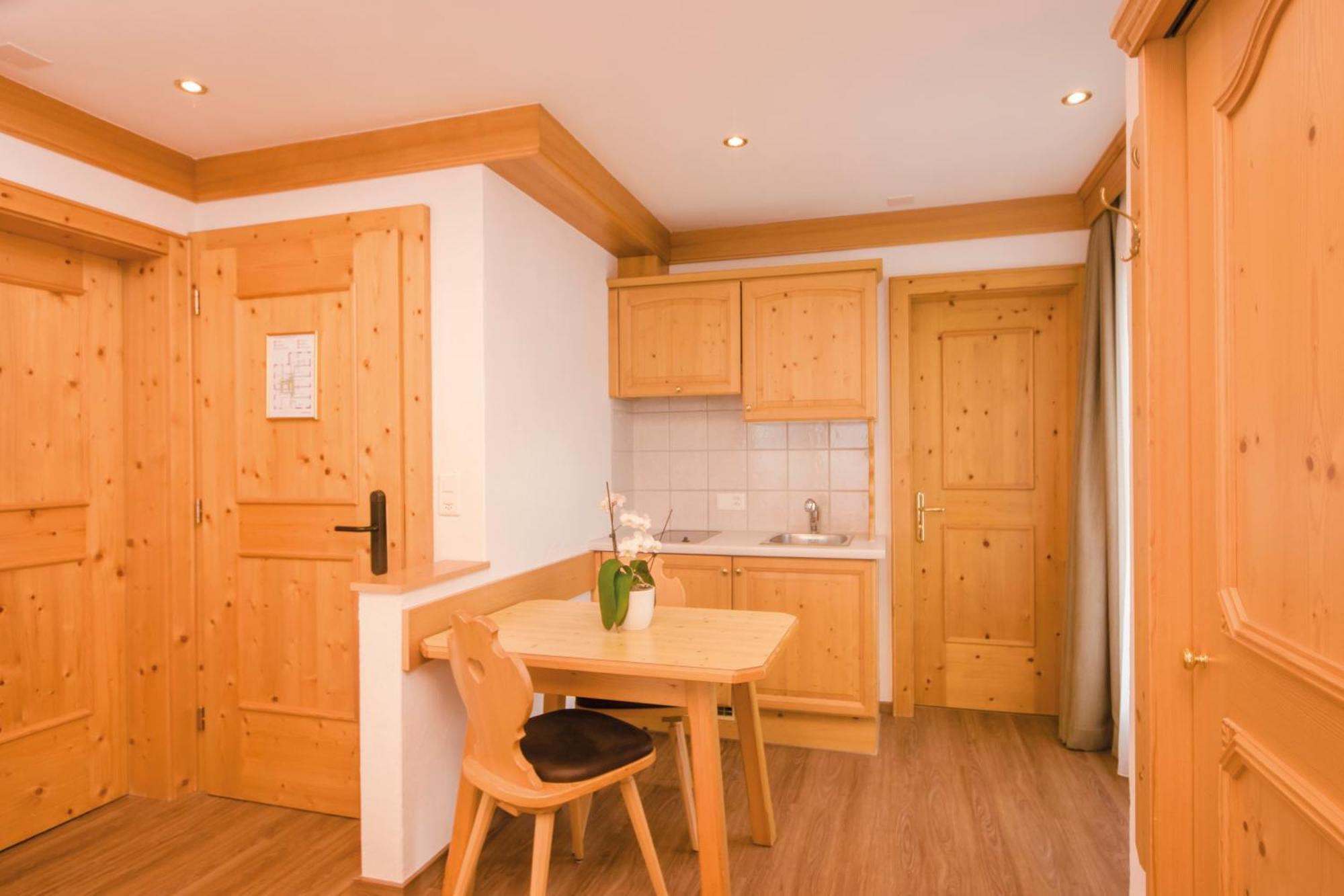 Waldpark Hotel Garni Samnaun Szoba fotó