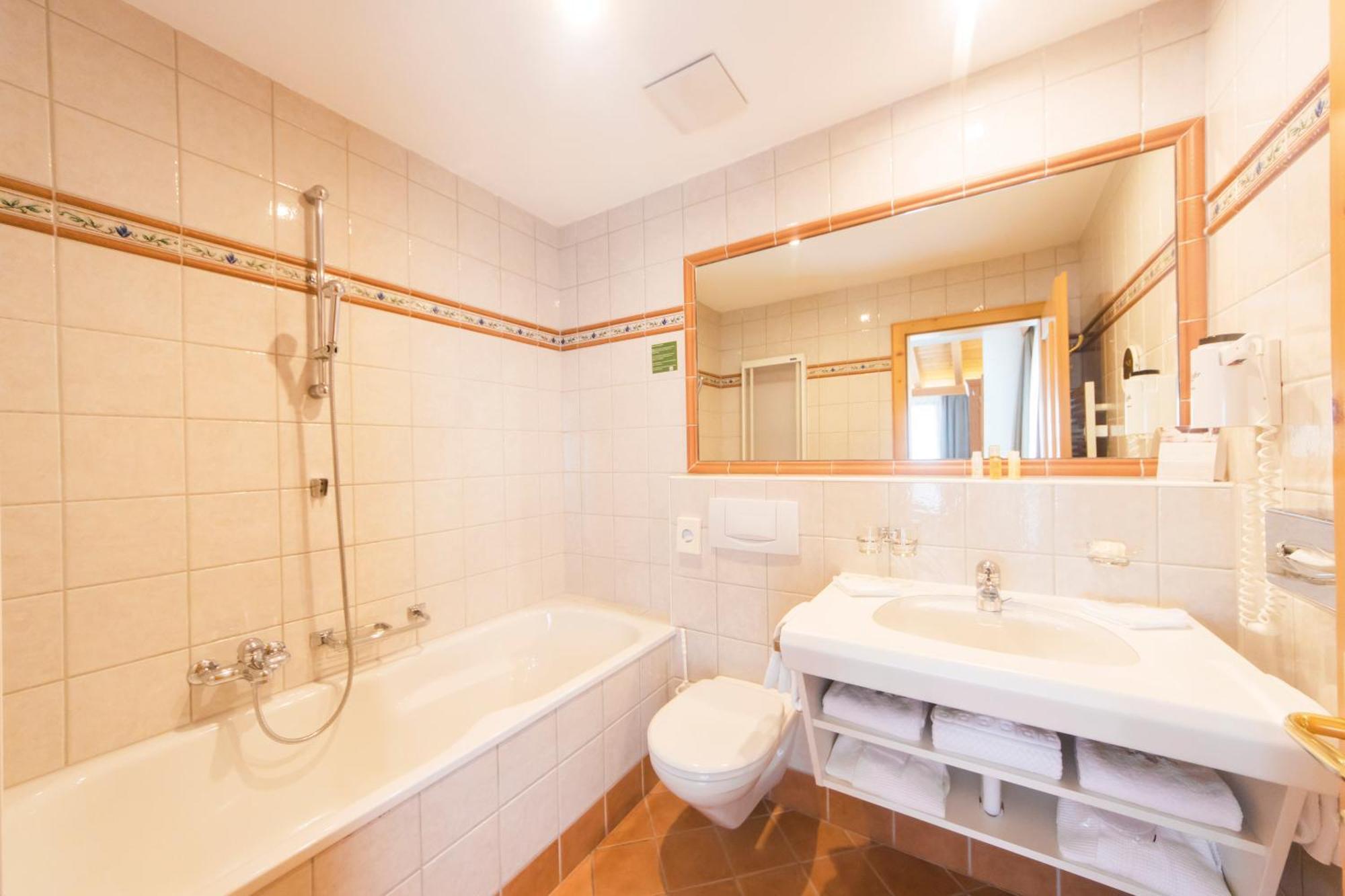 Waldpark Hotel Garni Samnaun Szoba fotó