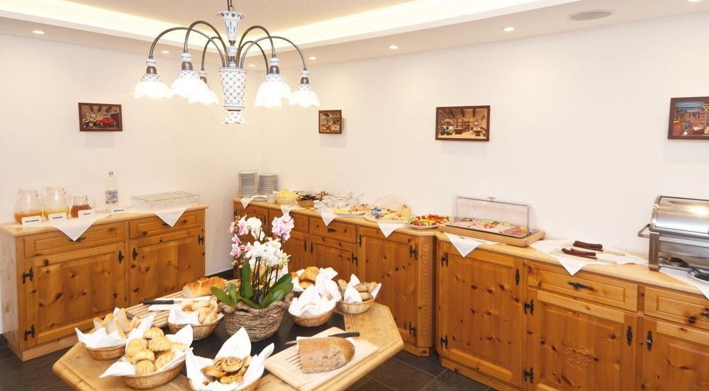 Waldpark Hotel Garni Samnaun Kültér fotó
