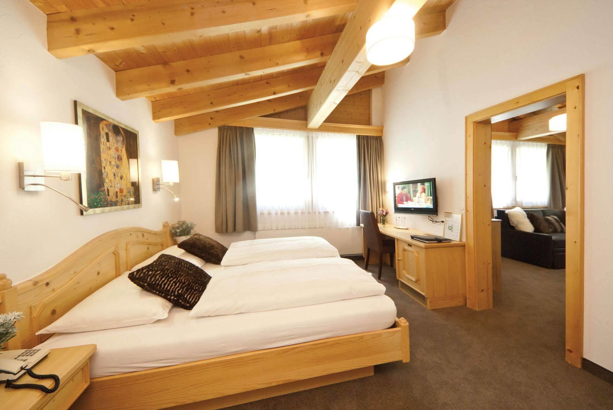 Waldpark Hotel Garni Samnaun Kültér fotó