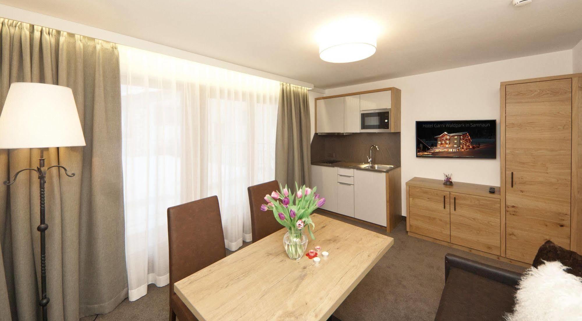 Waldpark Hotel Garni Samnaun Kültér fotó